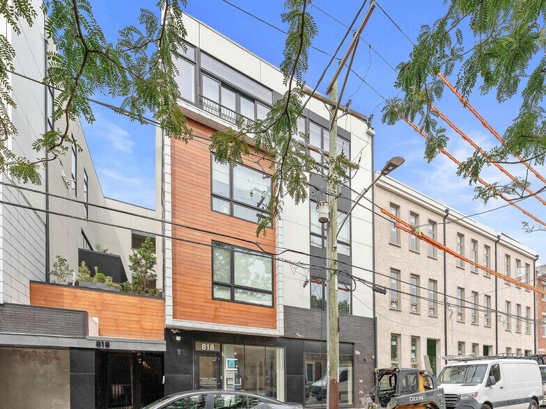 More Photos Of 818 N 4th St, Philadelphia Office For Lease