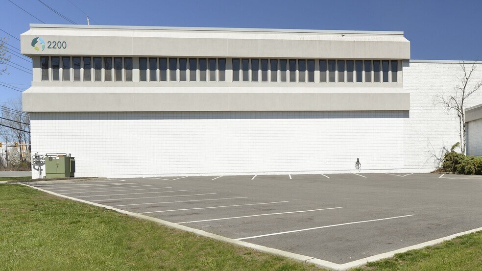 Primary Photo Of 2200 Secaucus Rd, North Bergen Warehouse For Lease