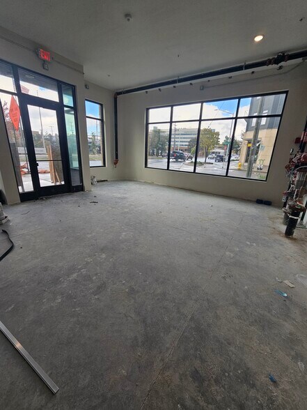 More Photos Of 90 Wealthy St SE, Grand Rapids Apartments For Lease