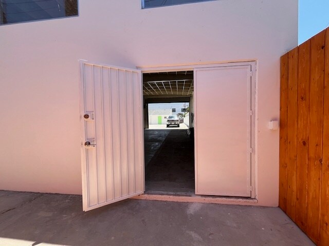 More Photos Of 1337 W 228th St, Torrance Warehouse For Lease