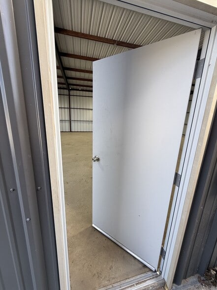 More Photos Of 3825 Quanah Hill Rd, Weatherford Light Distribution For Lease