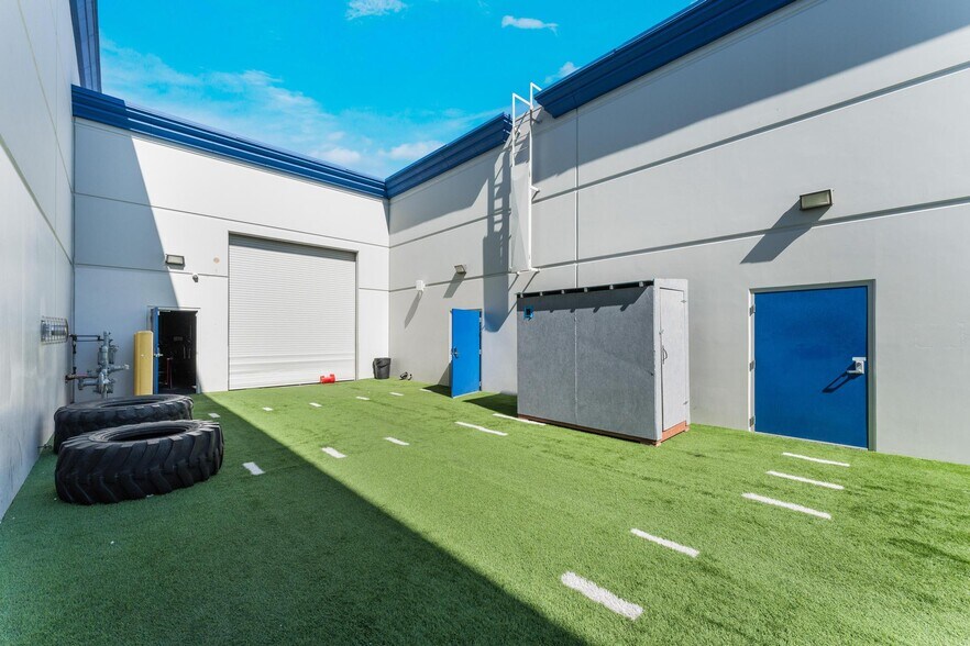 More Photos Of 6230 S Decatur Blvd, Las Vegas Flex For Sale