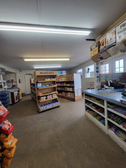 More Photos Of 1102 W. North St, Louise Restaurant For Sale