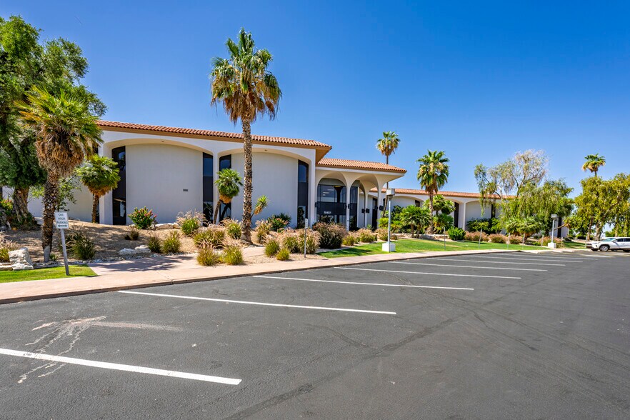 More Photos Of 10451 W Palmeras Dr, Sun City Medical For Lease