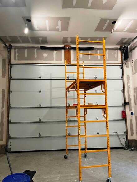 More Photos Of 33 Main St, Albion Medical For Lease
