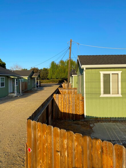 More Photos Of 11350 N State Route 99 E Frontage Rd, Lodi Apartments For Sale