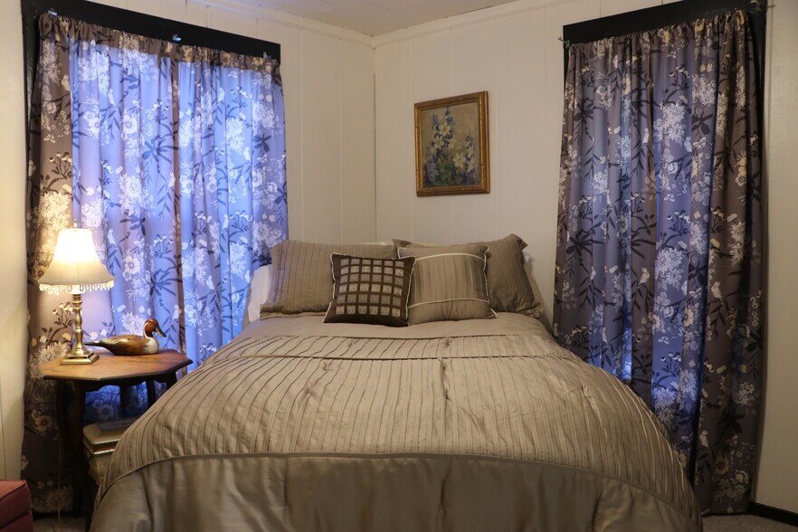 More Photos Of 200 S California St, Dorris Hospitality For Sale