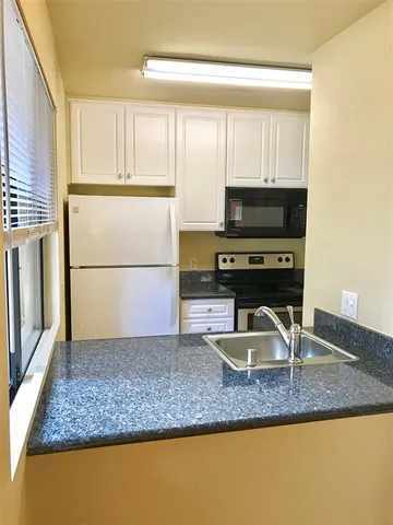 More Photos Of 2520 Walters Way, Concord Apartments For Sale