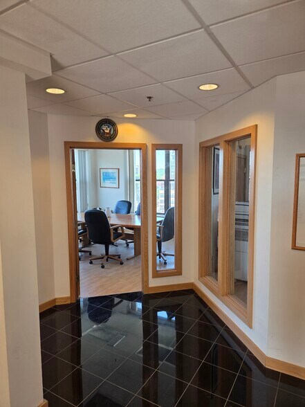More Photos Of 210 E Fayette St, Syracuse Office For Sale