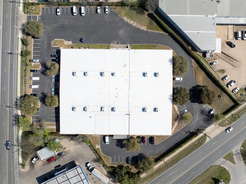 More Photos Of 4405 Springdale Rd, Austin Light Manufacturing For Sale