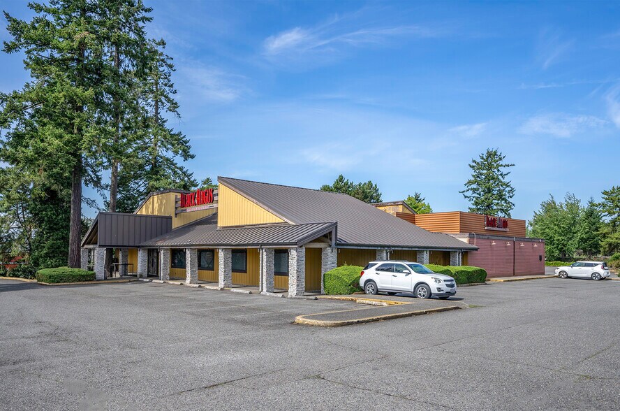 More Photos Of 2400 S 320th St, Federal Way Restaurant For Sale