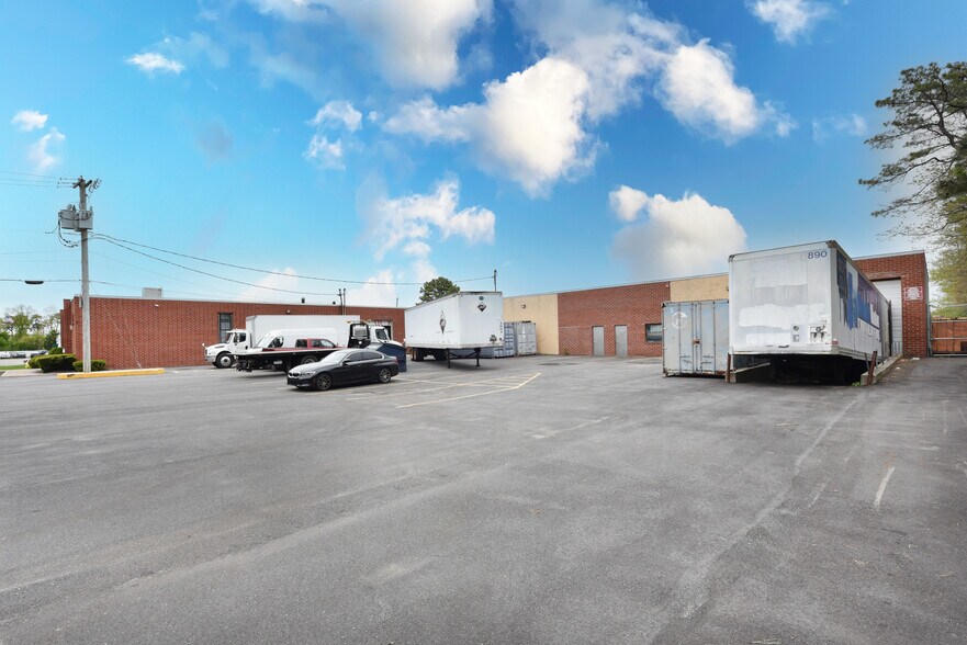 More Photos Of 1565 Ocean Ave, Bohemia Manufacturing For Sale