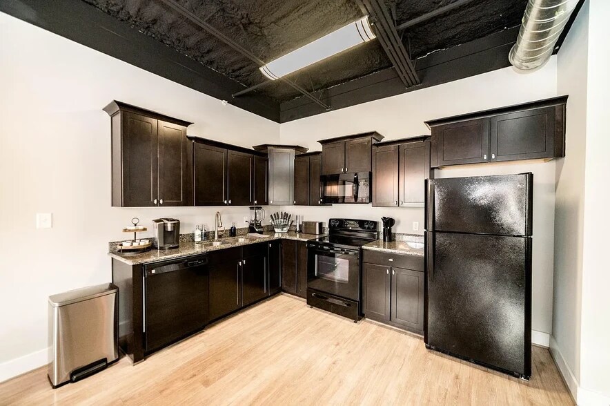 More Photos Of 121 Northwynd Cir, Lynchburg Apartments For Sale