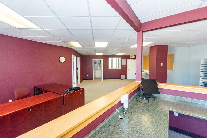 More Photos Of 975-977 Saratoga St, Boston Storefront Retail Office For Lease