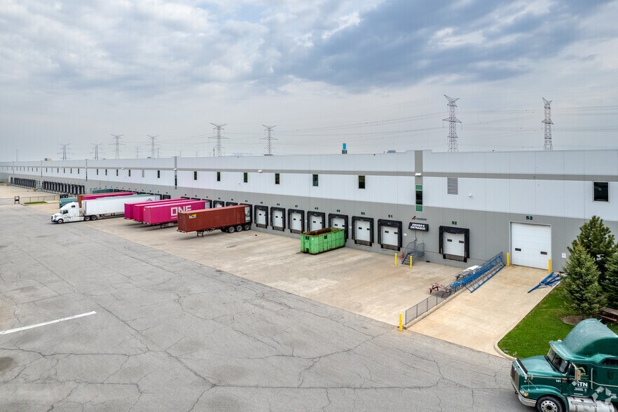 More Photos Of 3255 Argentia Rd, Mississauga Industrial For Sale