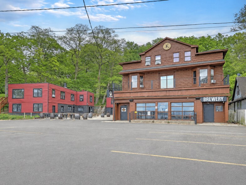 More Photos Of , Fox Lake Unknown For Sale