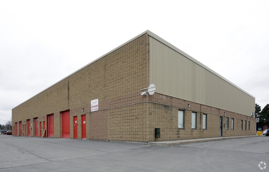 More Photos Of 15 Capella Ct, Ottawa Warehouse For Sale