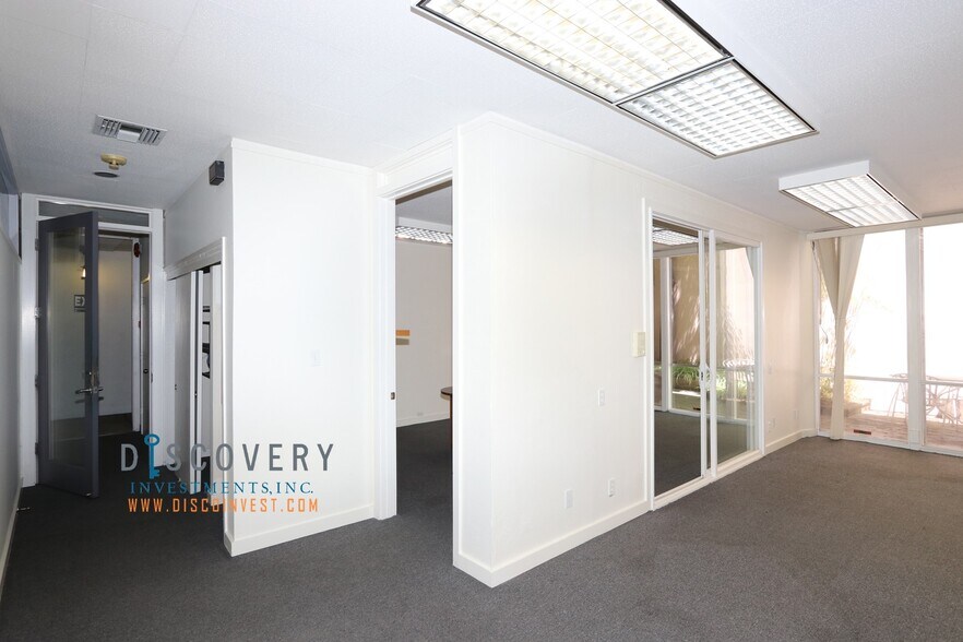 More Photos Of 3664-3666 Grand Ave, Oakland Office For Lease