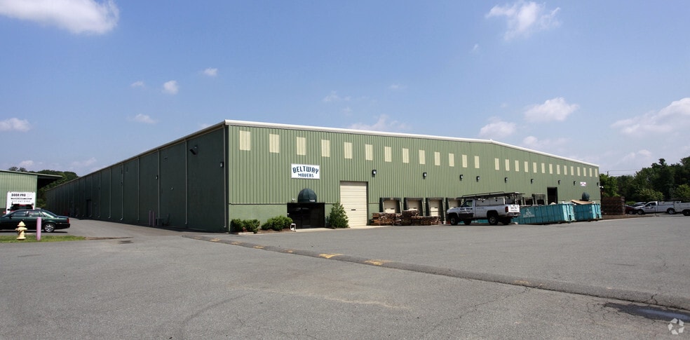 More Photos Of 7350-7380 Gallerher Rd, Gainesville Unknown For Lease