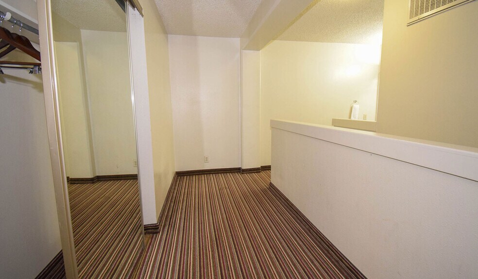 More Photos Of 250 Municipal Dr, Richardson Hotel For Sale