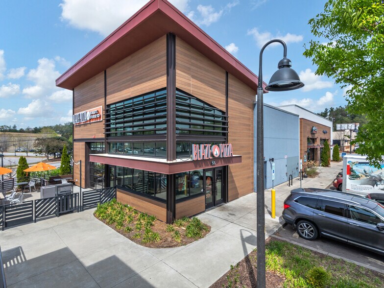 More Photos Of 15-40 Peaks Center Ln, Asheville General Retail For Sale