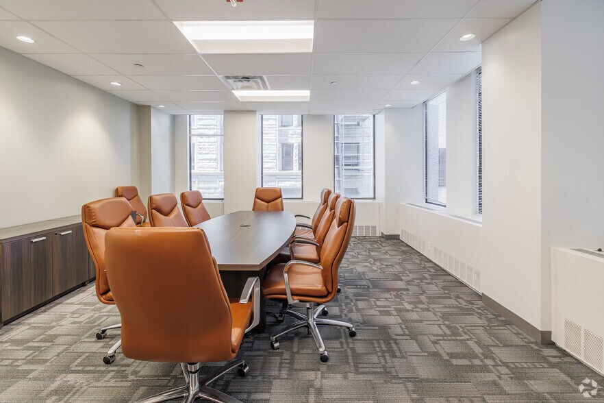 More Photos Of 201 N Charles St, Baltimore Office For Lease