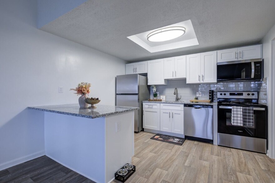 More Photos Of 18901-18933 Quercus St, Hudson Apartments For Sale