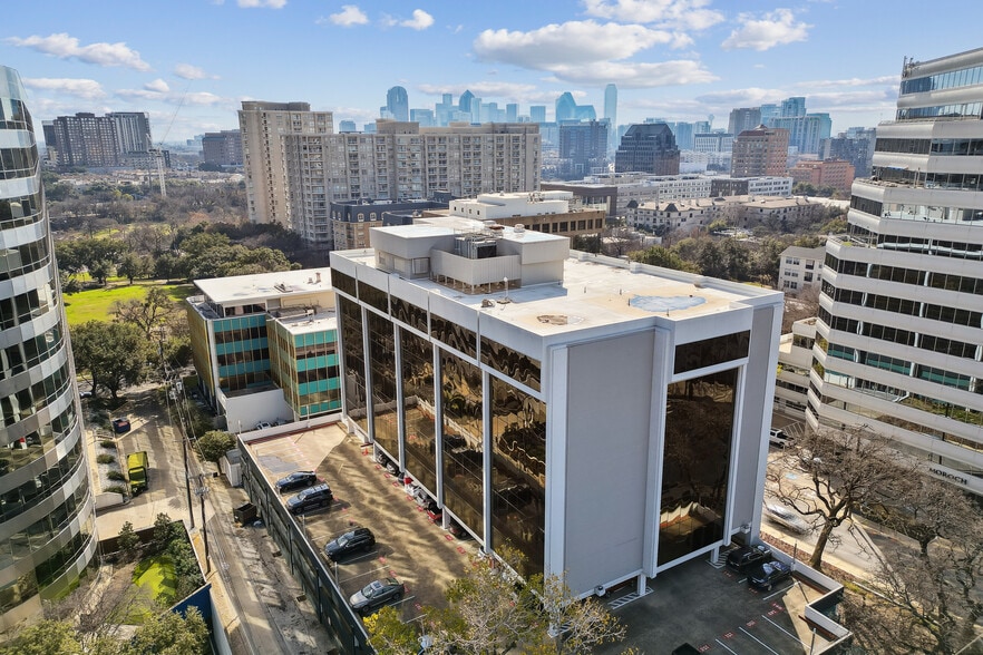 More Photos Of 3626 N Hall St, Dallas Office For Lease