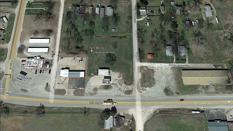 More Photos Of 7971 US Highway 70, Waurika Auto Repair For Sale