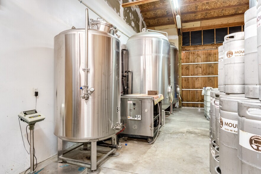 More Photos Of 31101 NE Railroad Ave, Yacolt Winery Vineyard For Sale