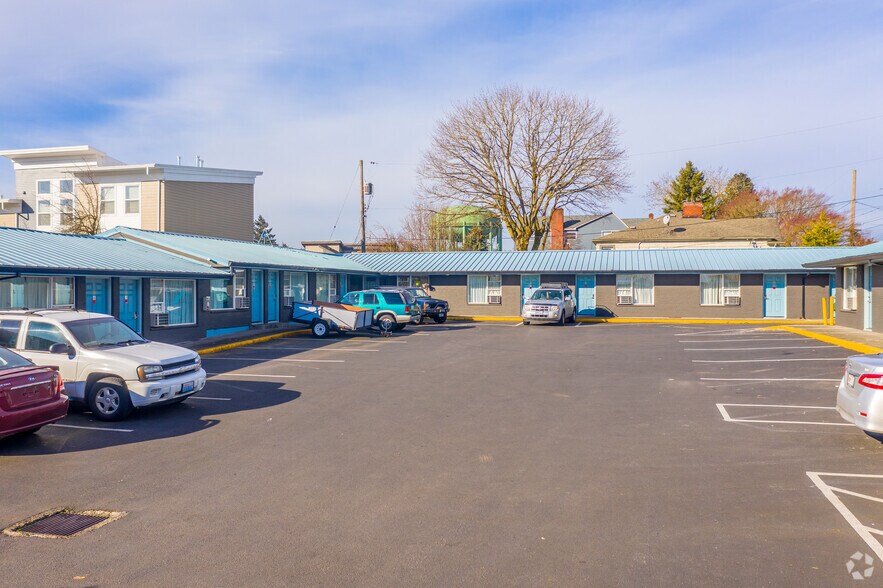 More Photos Of 4739 N Interstate Ave, Portland Hotel For Sale