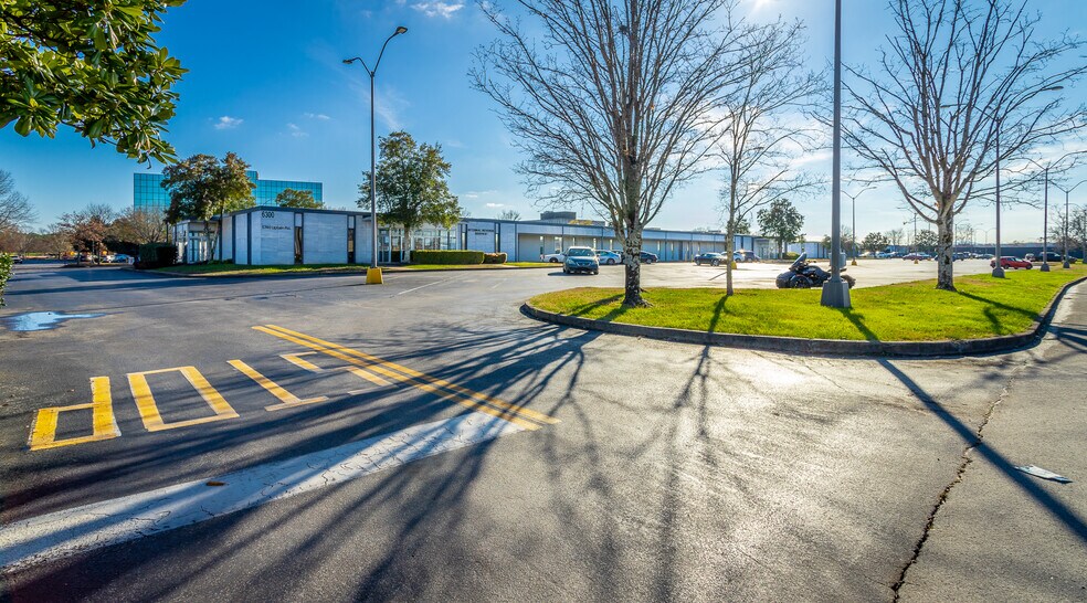 More Photos Of 5740 Uptain Rd, Chattanooga Office For Lease