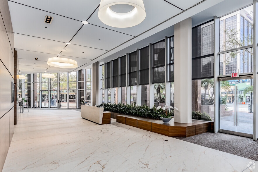 More Photos Of 111 N Orange Ave, Orlando Office For Lease
