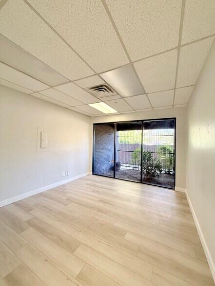 More Photos Of 4144 N 44th St, Phoenix Office For Lease