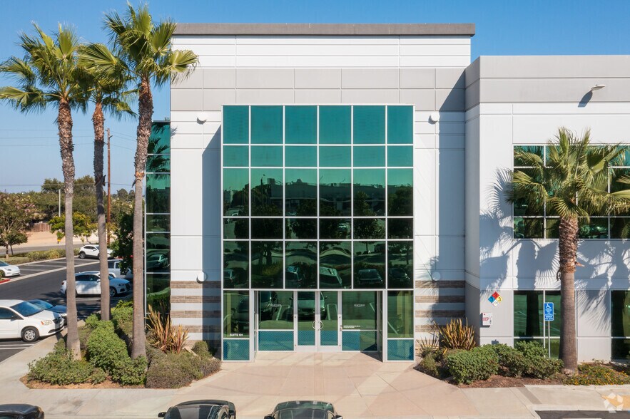 More Photos Of 14520 Delta Ln, Huntington Beach Distribution For Lease