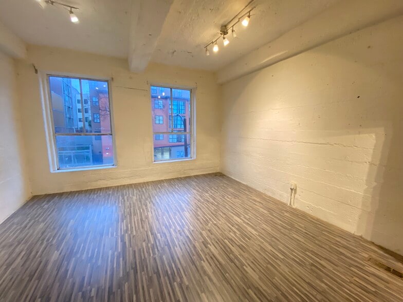 More Photos Of 985 Howard St, San Francisco Flex For Lease