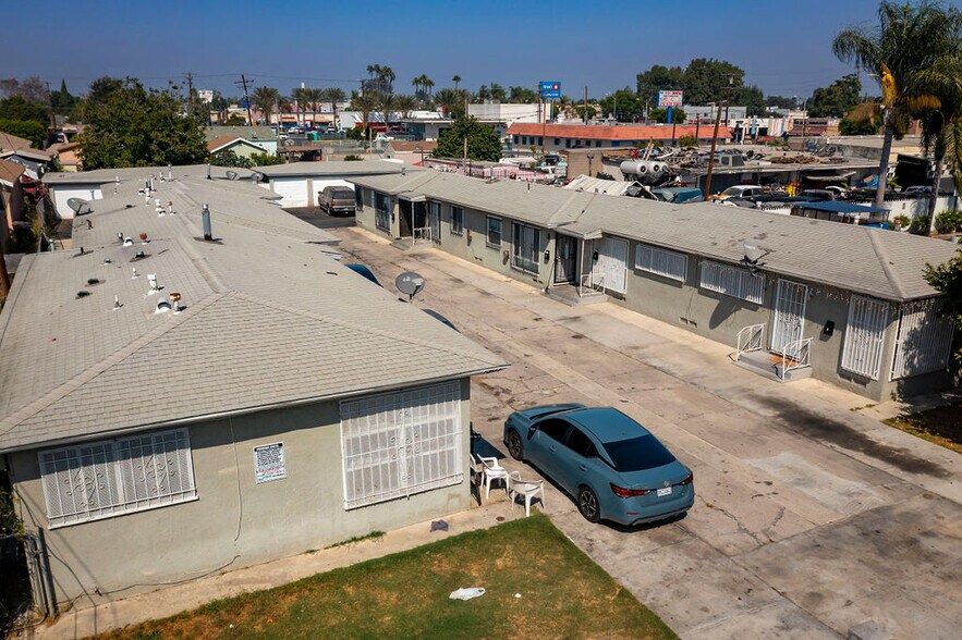 More Photos Of 1307-1311 E Peck St, Compton Apartments For Sale