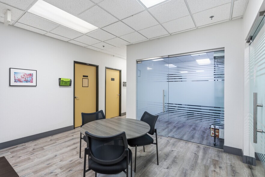 More Photos Of 3087 E Warm Springs Rd, Las Vegas Office For Sale