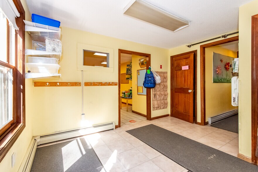 More Photos Of 105 Durham Rd, Dover Daycare Center For Sale