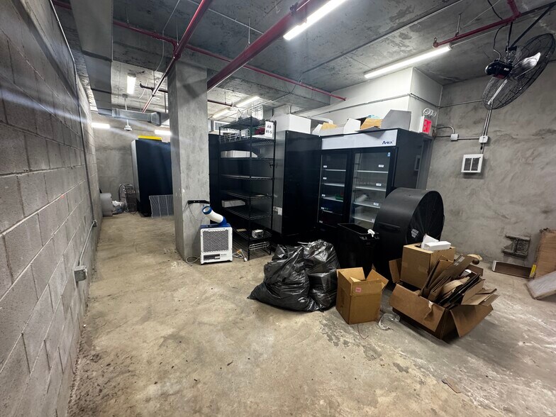 More Photos Of 82 Suydam St, Brooklyn General Retail For Sale