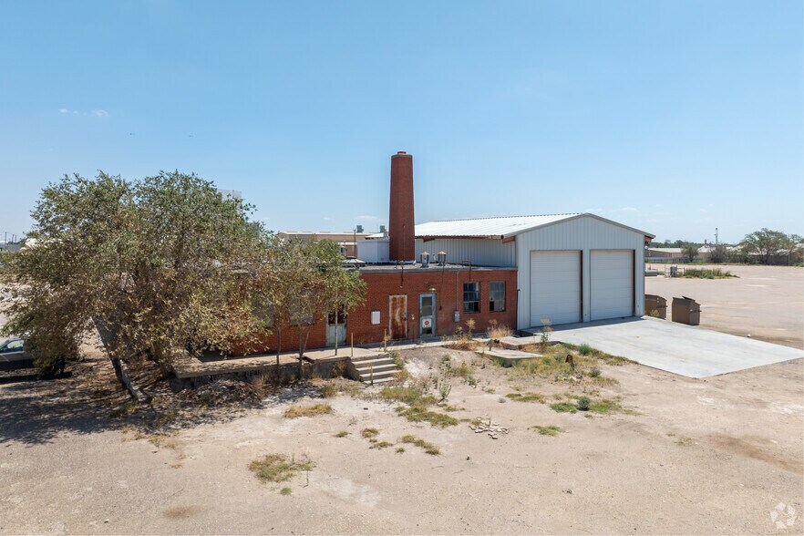 More Photos Of 2419 W Murphy St, Odessa Truck Terminal For Sale