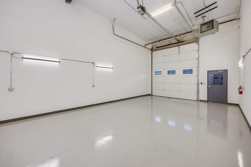 More Photos Of 601-663 W 66th, Loveland Warehouse For Sale