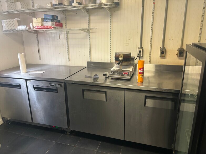 More Photos Of 119 E Main St, Vernon Restaurant For Sale