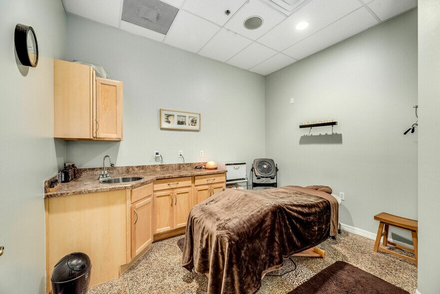 More Photos Of 902 E New Haven Ave, Melbourne Coworking Space