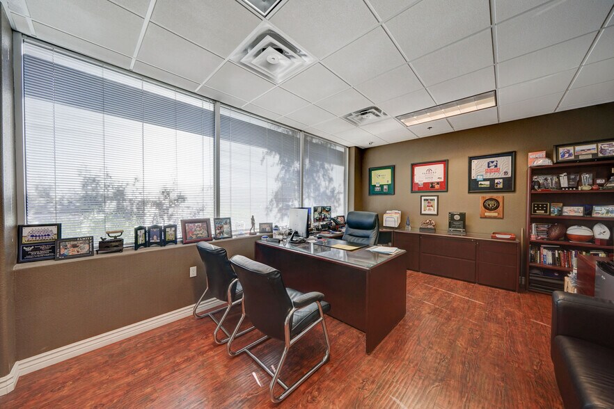 More Photos Of 9332 E Raintree Dr, Scottsdale Medical For Sale