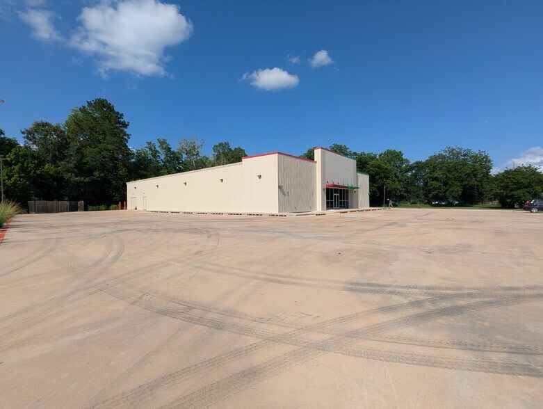 More Photos Of 9343 2nd St, Batson Freestanding For Sale