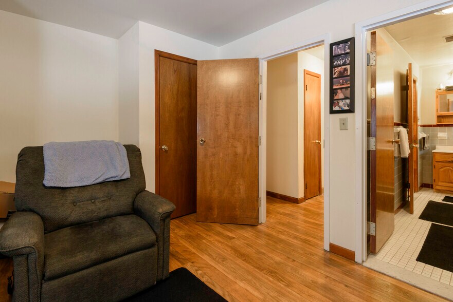 More Photos Of 166 Rosehill Ave, West Grove Multifamily For Sale