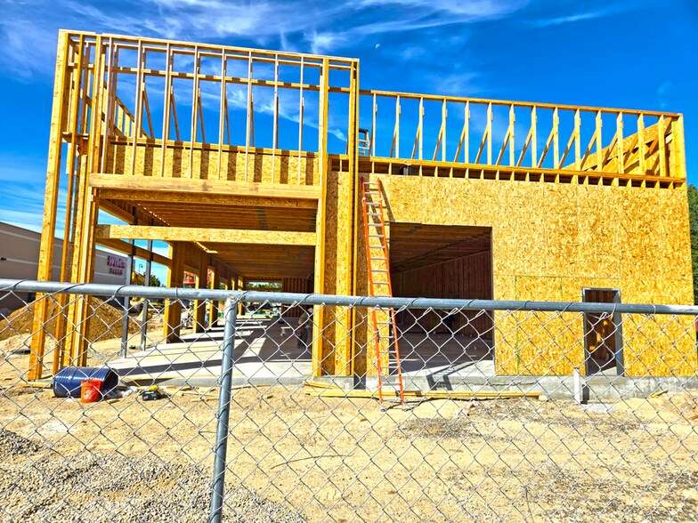 More Photos Of 1255 N Happy Valley Rd, Nampa Restaurant For Sale