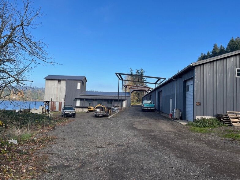 More Photos Of 19100 S Highway 99E, Oregon City Warehouse For Lease