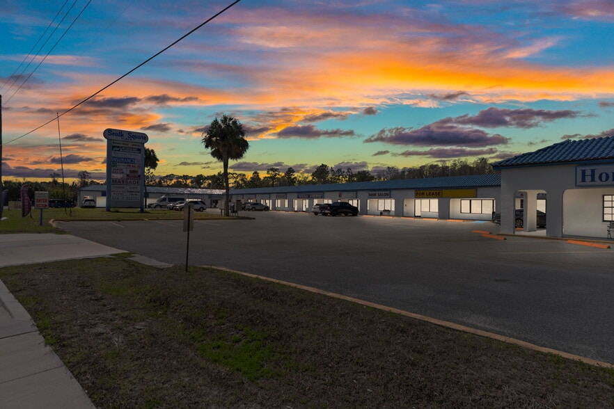 More Photos Of 940 N Suncoast Blvd, Crystal River General Retail For Sale